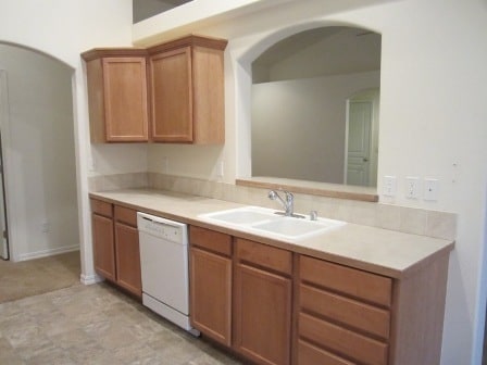 Building Photo - 5007 Spirea Dr