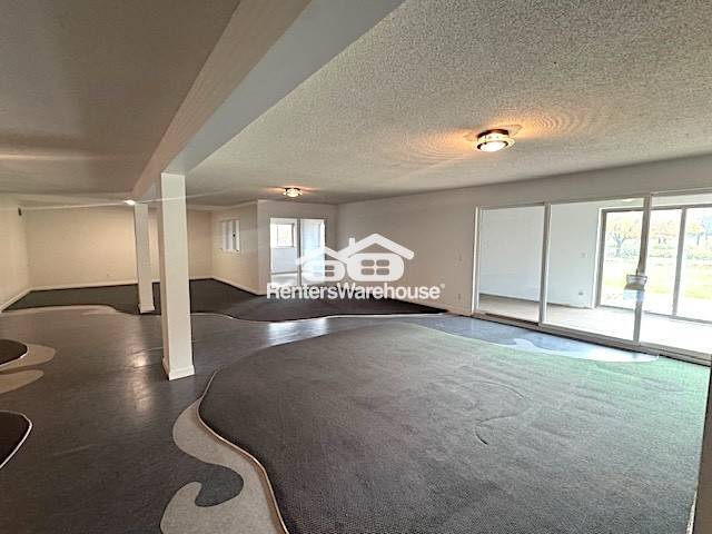 Building Photo - 2800 Hunter Dr