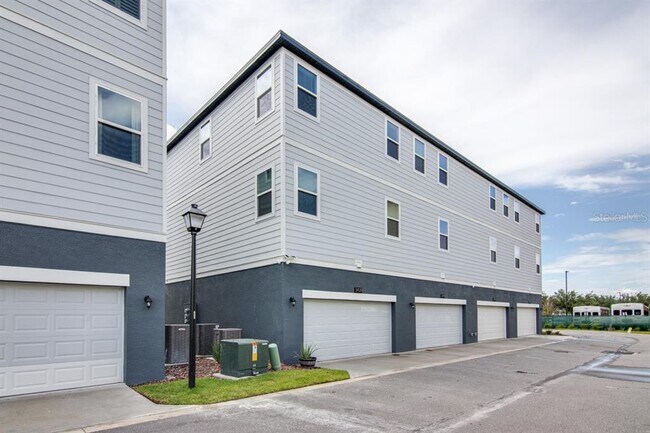 Building Photo - 3439 Norman Lewis Aly