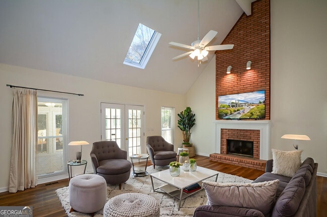 Building Photo - 2972 Hampton Pl