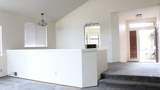 Building Photo - 3591 Woodley Dr