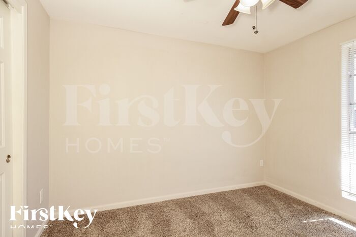 Building Photo - 9114 N 56th Ln