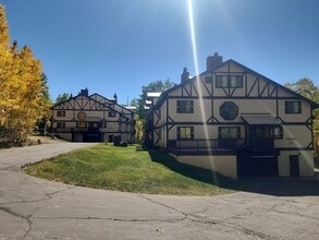 Building Photo - Alpine Court Condo Available Now!