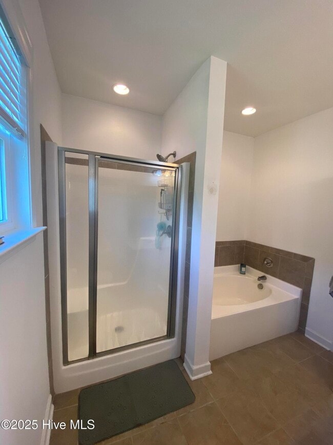 Building Photo - 127 Pamlico Drive
