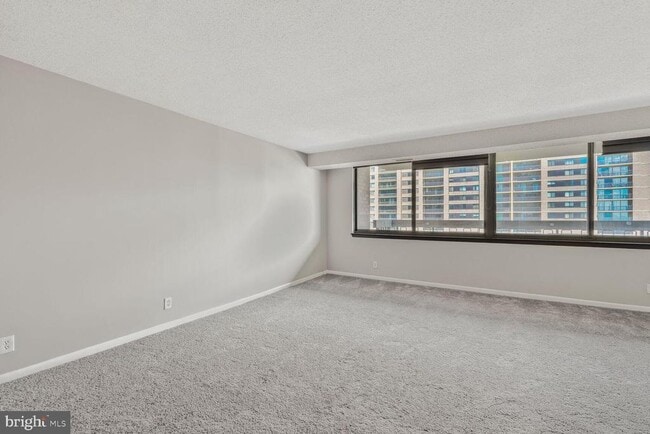 Building Photo - 5501 Seminary Rd