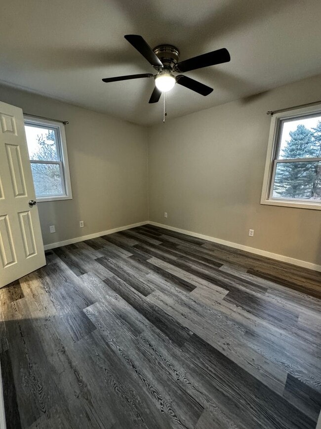 Building Photo - Country Living with a 3-Bedroom, 2-Bath Ho...