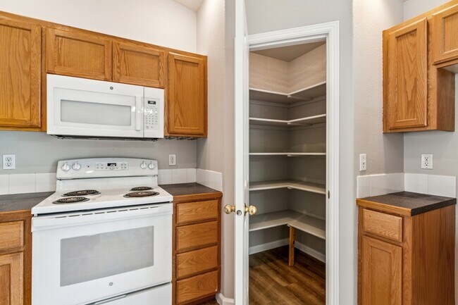 Building Photo - 12566 W Norristown St