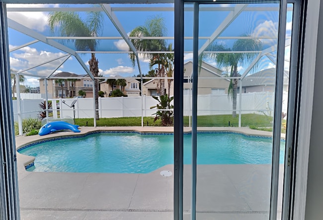Building Photo - 1735 White Heron Bay Cir