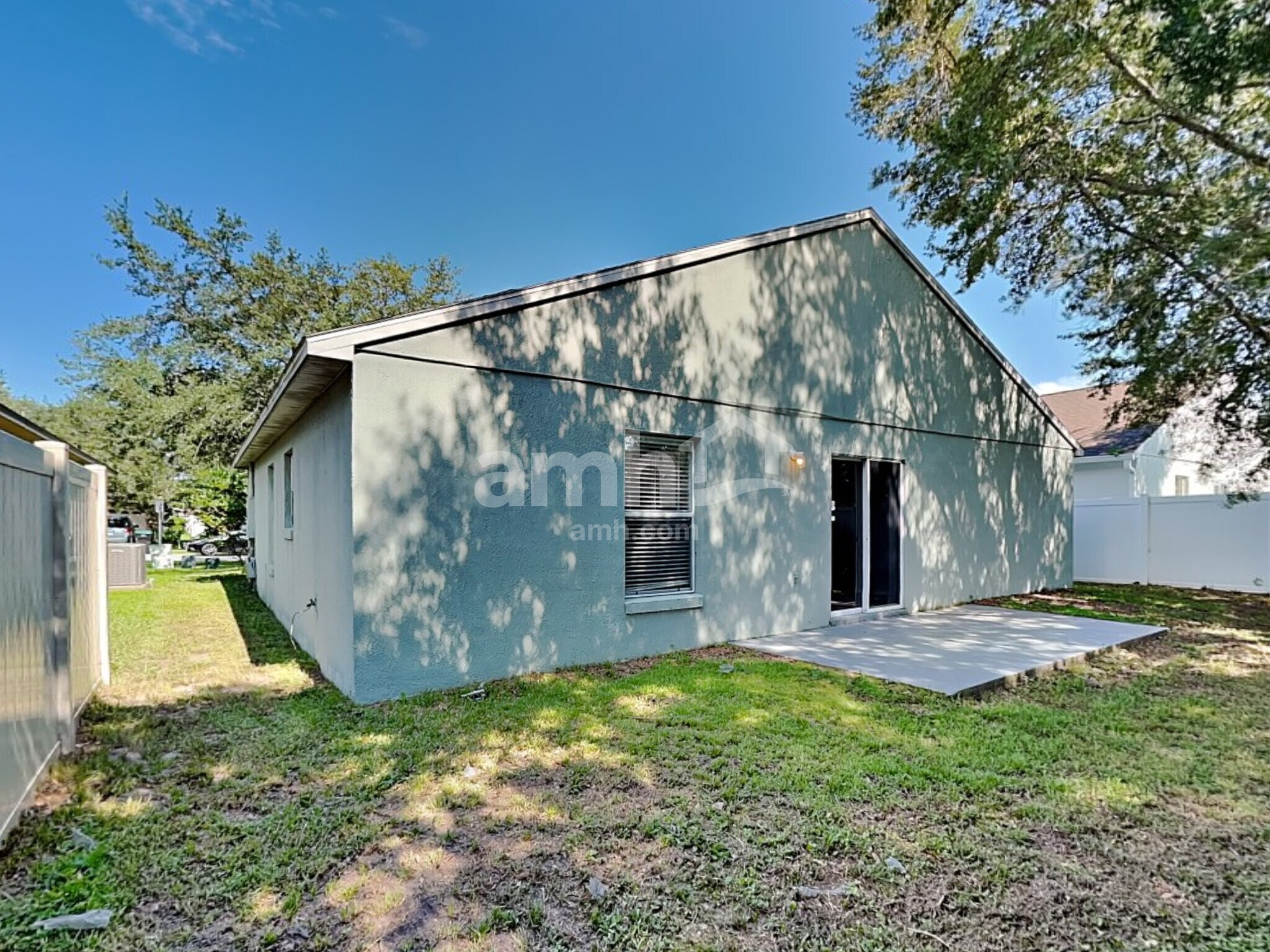 Building Photo - 2328 Hickory Pine St