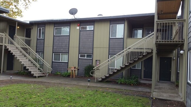 Building Photo - 1Bed/1Ba Apartment! in Coddingtown area