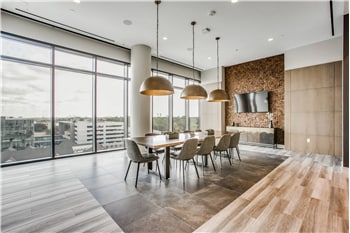 Building Photo - 9758 Katy Fwy