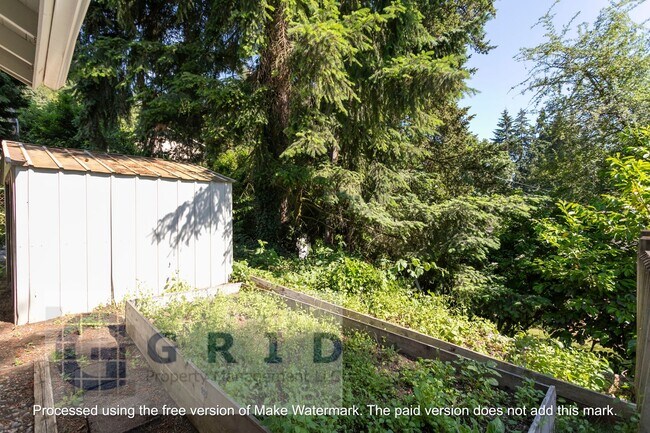 Building Photo - Charming 2 Bedroom Bungalow Available in NE Portland!