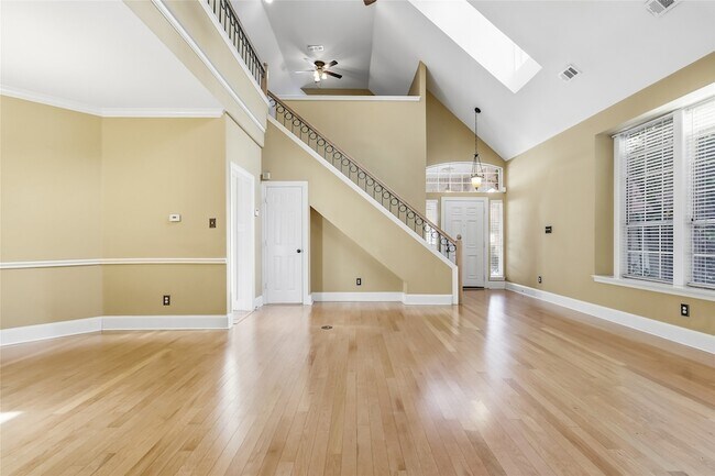 Building Photo - 5518 Australia Ct