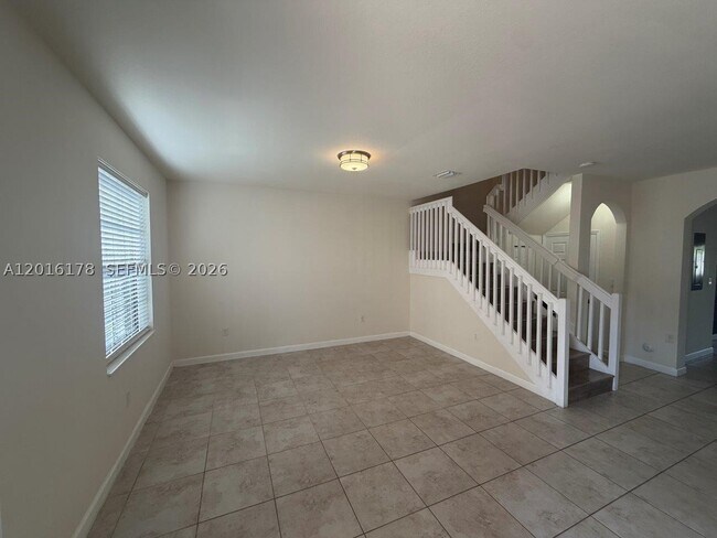 Building Photo - 11540 SW 151 Ave
