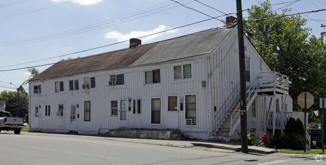 Primary Photo - 5 E McKinley St