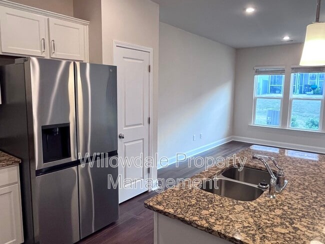 Building Photo - 125 Woodford Reserve Ct