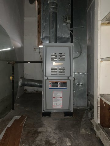 Building Photo - 5419 S Hermitage Ave