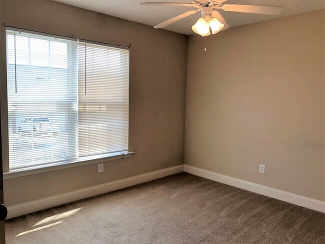 Building Photo - 3012 Brockham Ct
