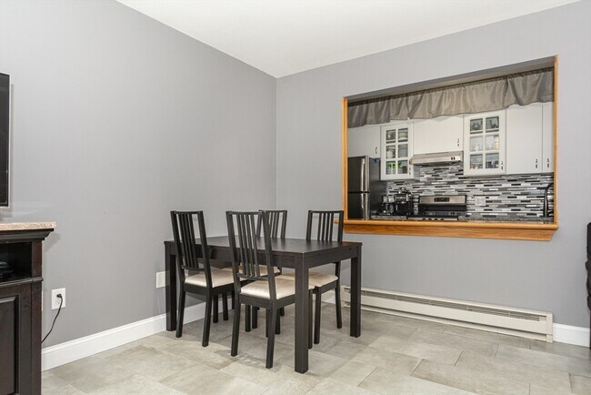 Building Photo - 78 W Concord St