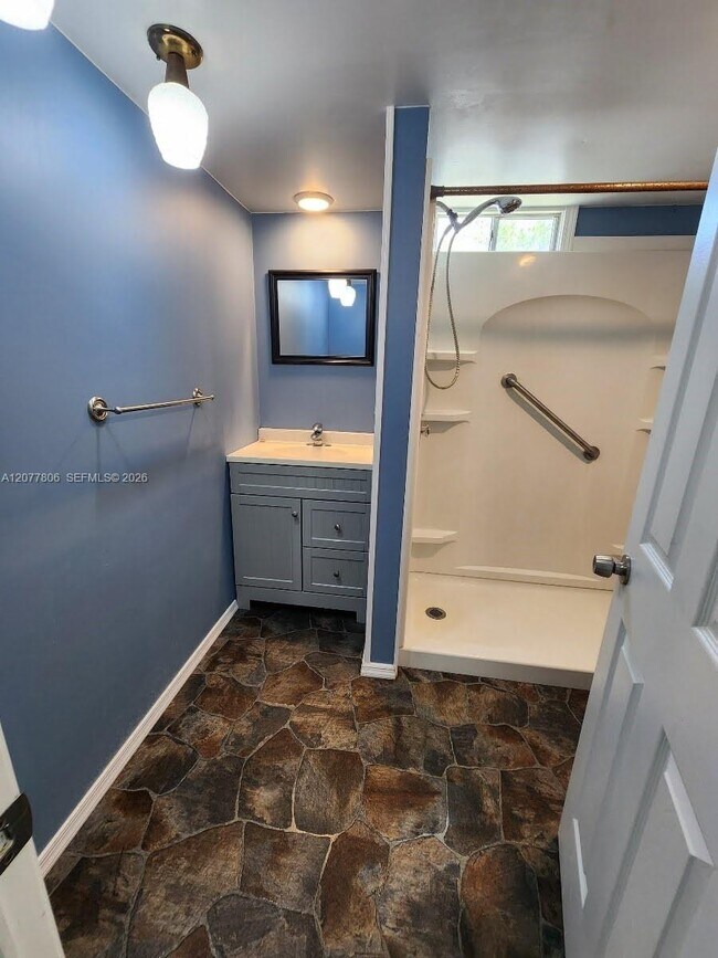 Building Photo - 4248 Hibiscus Cir