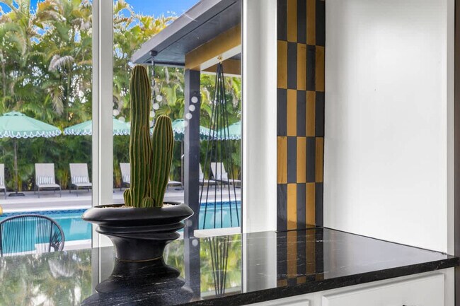 Building Photo - 10366 NW 15th St