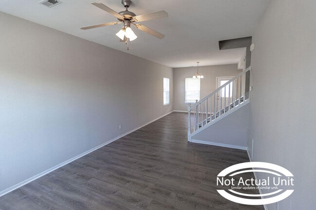 Building Photo - 5000 Derby Ridge Dr