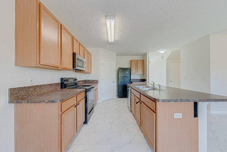 Building Photo - 16647 Broadford Ln