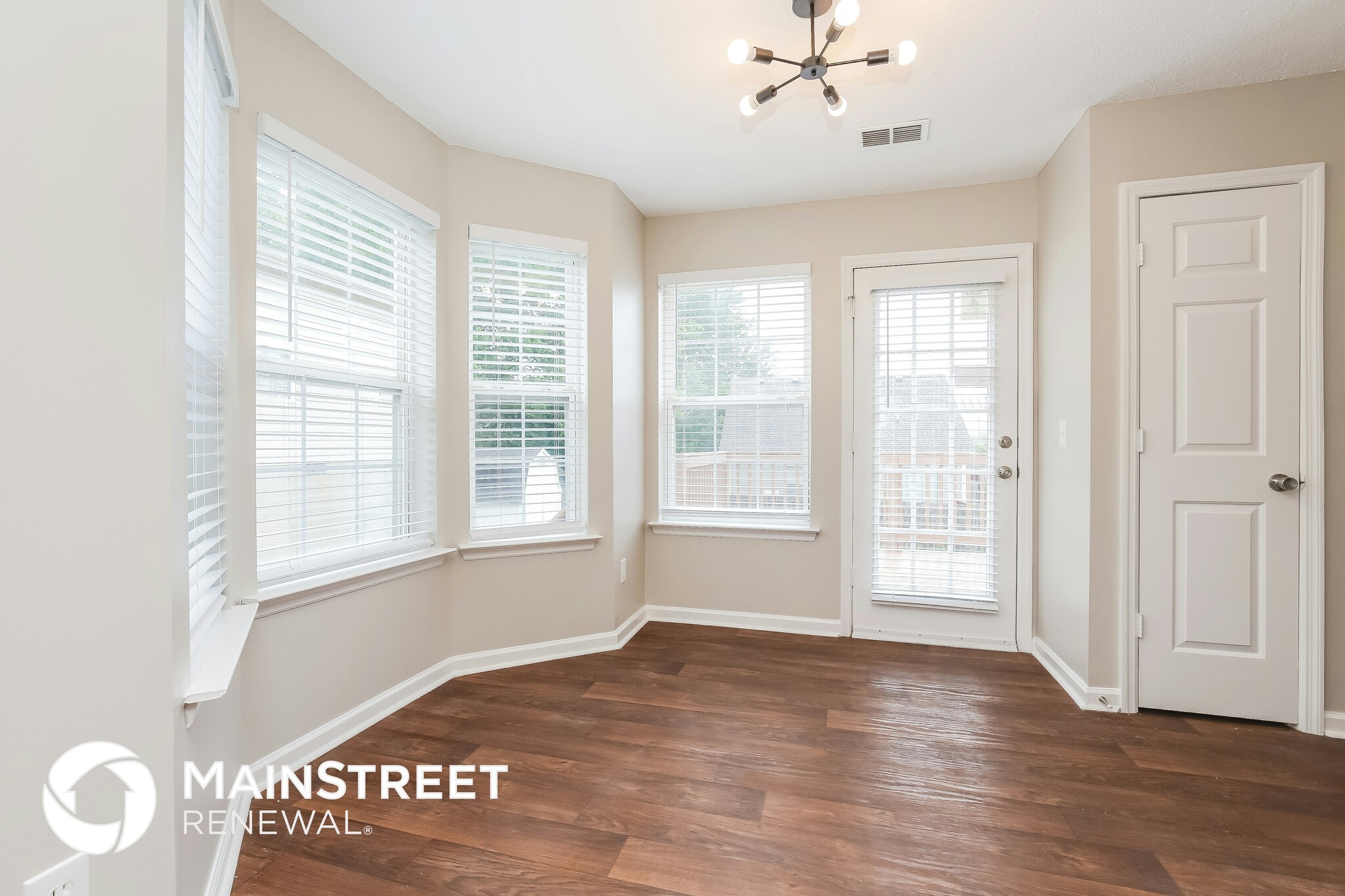 Building Photo - 404 Ty Cobb Cove