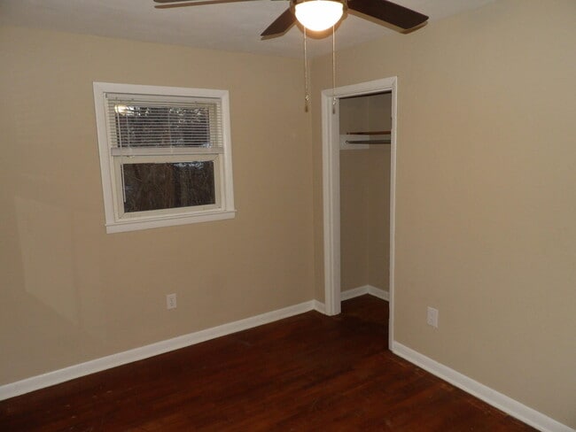 Building Photo - 146 Allnutt Dr