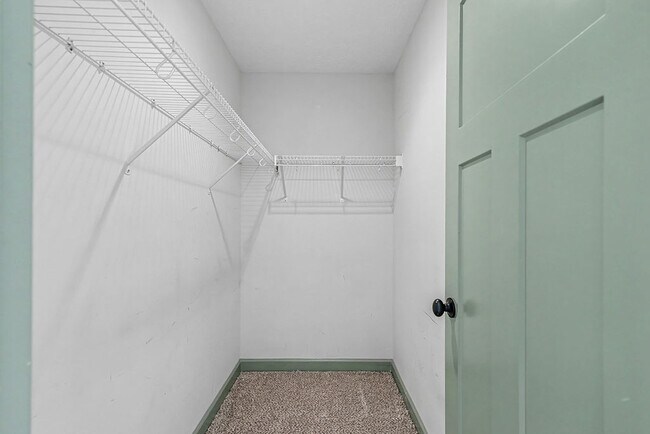 Building Photo - 105 Kenan Lp