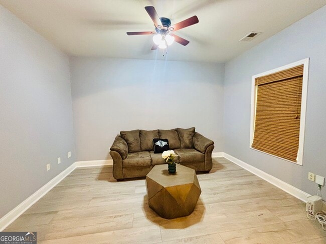 Building Photo - 3802 Refinement Way