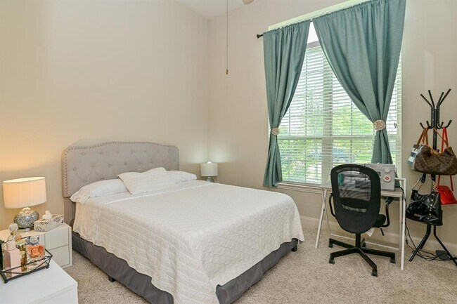 Building Photo - 14715 Kelsey Vista Dr