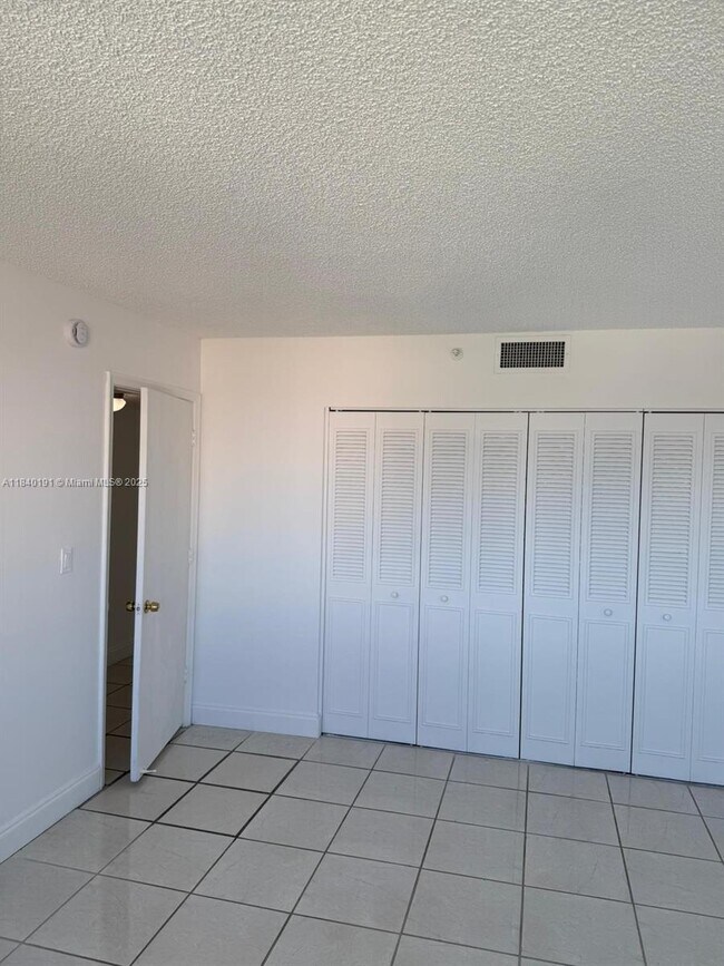Building Photo - 20850 San Simeon Way
