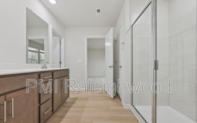 Building Photo - 540 Bridger Dr