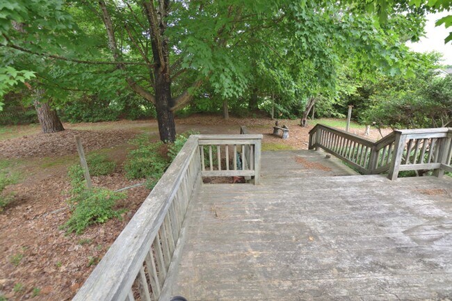 Building Photo - 1132 Niblick Dr