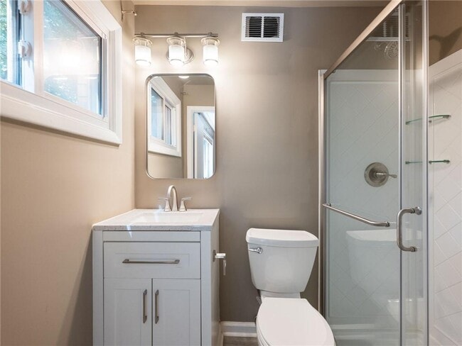 Building Photo - 115 Biscayne Dr NW