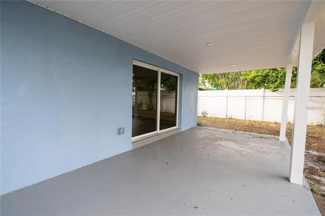 Building Photo - 10341 Kumquat Ln