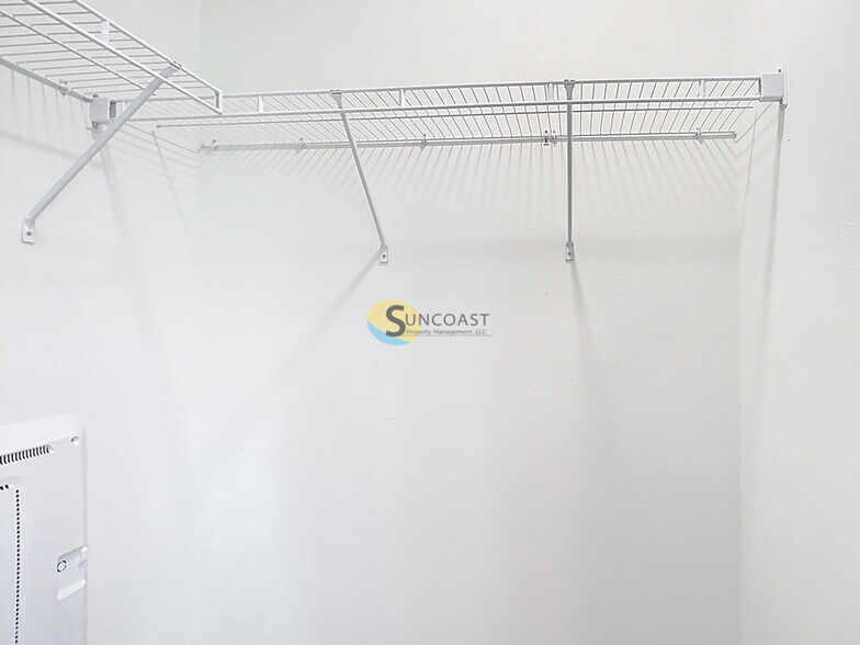 Building Photo - 3821 SW 43rd Ct