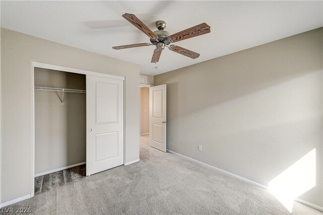 Building Photo - 10679 Country Knoll Way