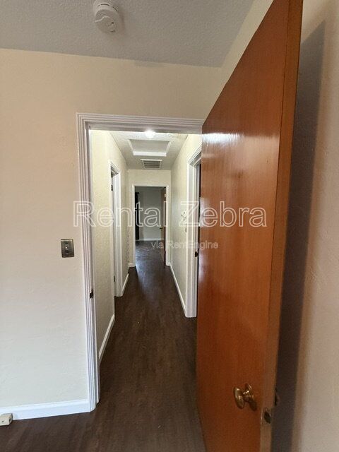 Building Photo - 1421 W 21st St