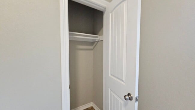 Building Photo - 2115 Glenwood Ln