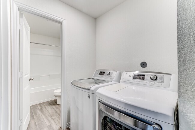 Building Photo - 7925 Way St