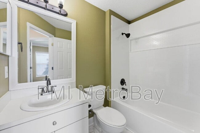 Building Photo - 15016 Deer Meadow Dr