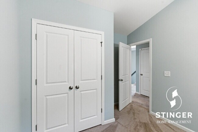 Building Photo - 9 Camp Saxton Way