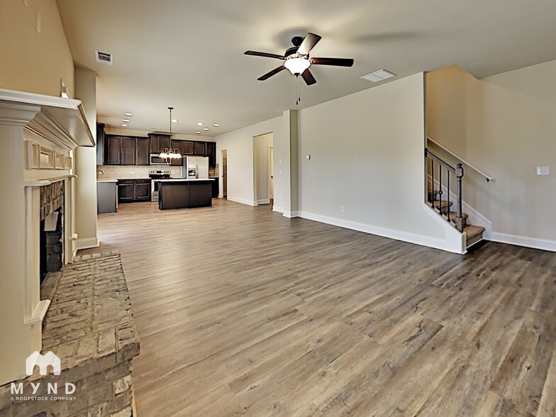 Building Photo - 9028 Holder Rd