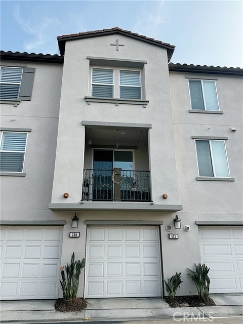 Building Photo - 552 Calle Estrella