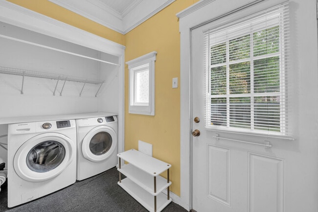 Building Photo - 212 N 16th St