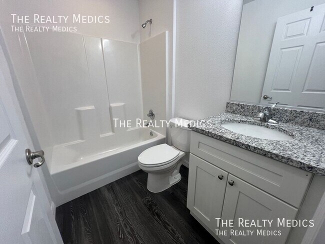 Building Photo - 10 Malauka Loop Pl