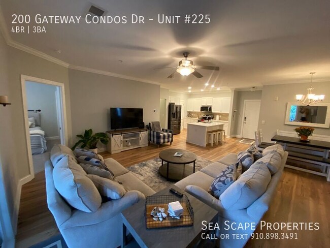 Building Photo - 4bed/2.5 Bath Apartment in Surf City