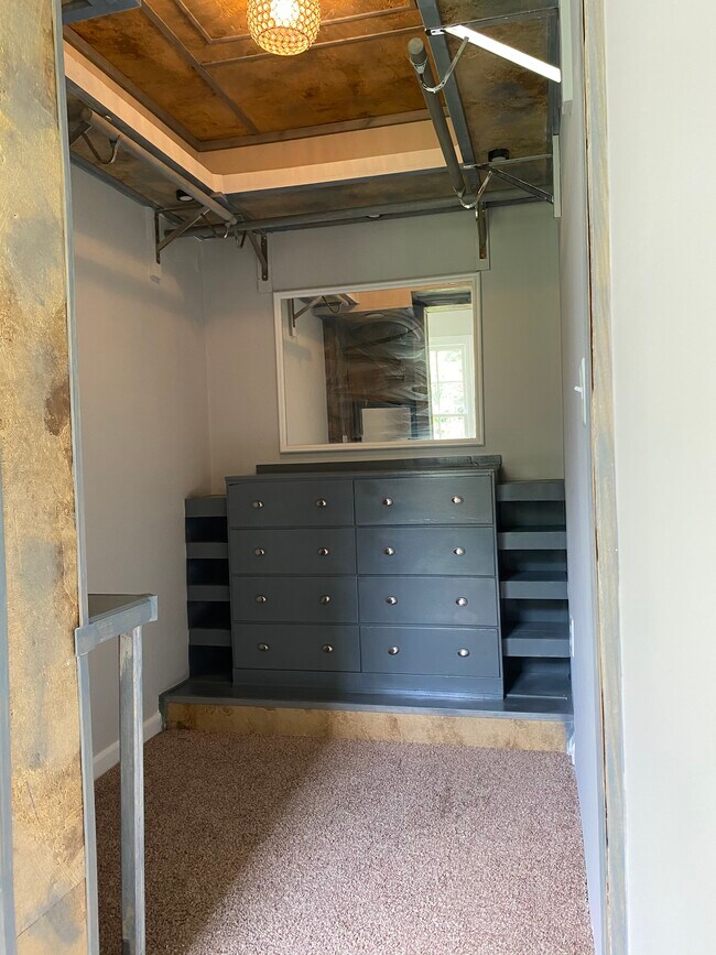 Building Photo - 114 Greenbriar Trail